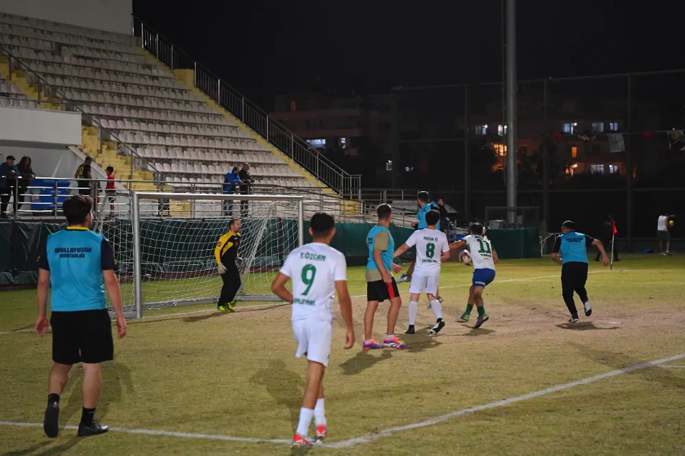 MAHALLELER ARASI FUTBOL TURNUVASI BÜYÜK HEYECANLA DEVAM EDİYOR