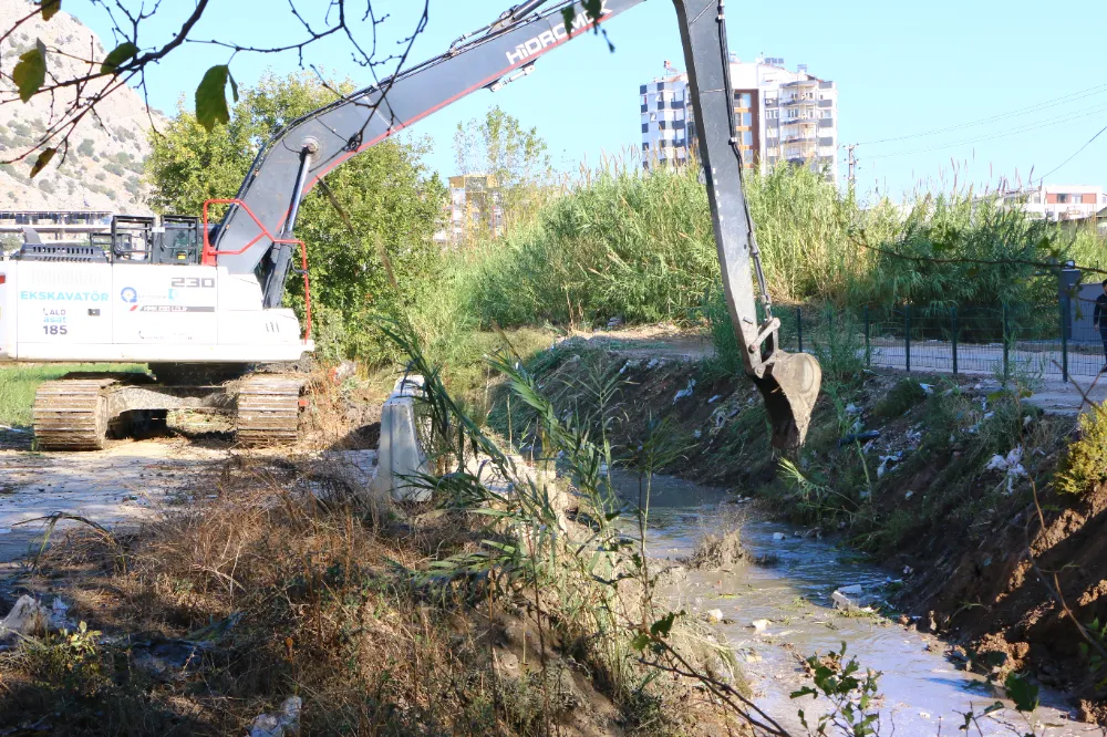 Antalya Büyükşehir yağmur sezonuna hazırlanıyor