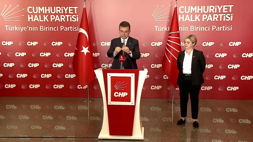 Özgür Özel ve Ekrem İmamoğlu, CHP Genel Merkezi’nde görüştü