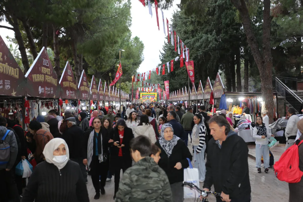 Kepez’in Yılbaşı Festivali’ne yoğun ilgi