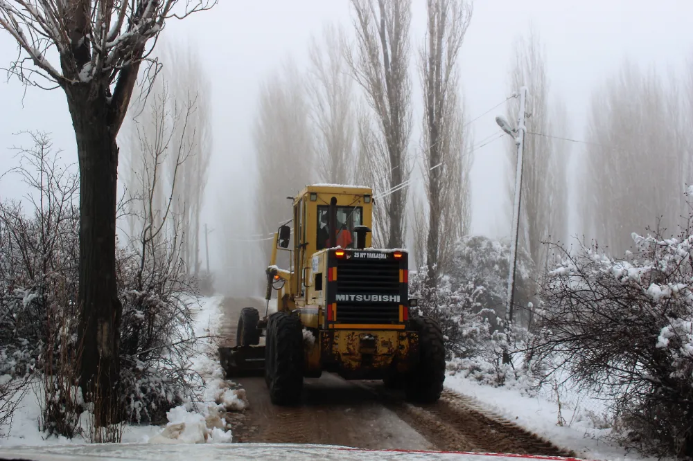 Elmalı ve Alanya’da yollar açılıyor