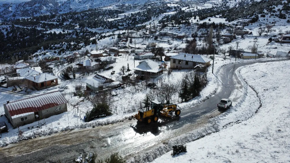 Korkuteli Karla Mücadelede Yalnız Değil