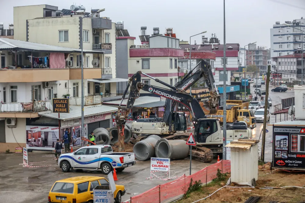 Kepez 21. Cadde’nin yağmur suyu problemini de çözdü