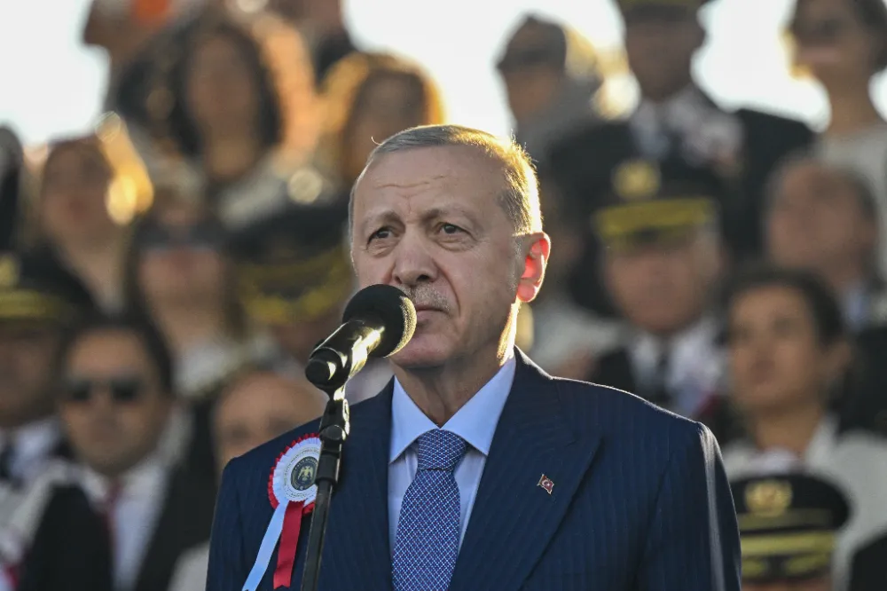 Erdoğan: Hukukun dışına çıkılarak devlete hizmet edilmez