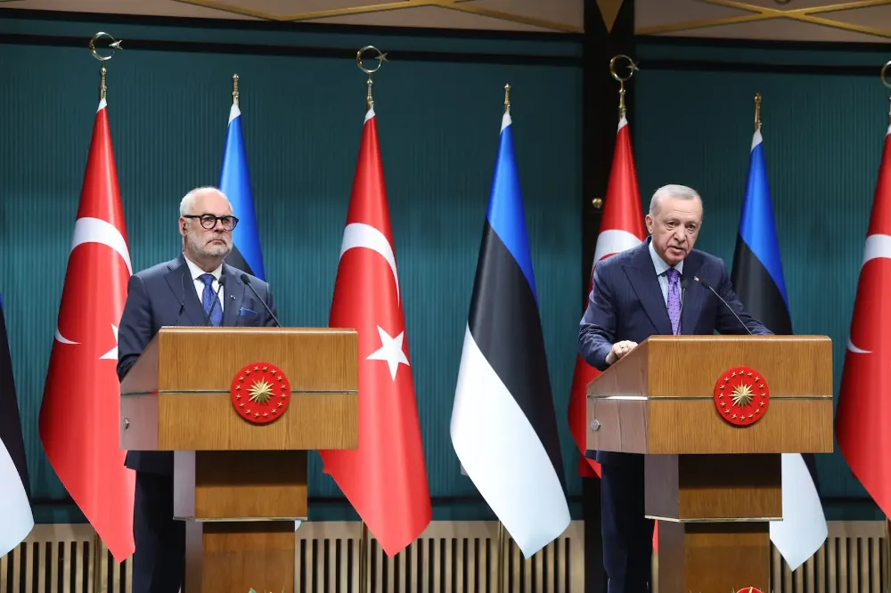 Cumhurbaşkanı Erdoğan, Estonya Cumhurbaşkanı ile ortak basın toplantısı düzenledi