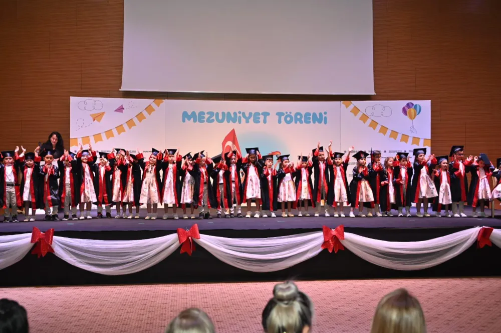 Kepez’in Erenköy Nasreddin Hoca Kreşi’nde mezuniyet sevinci