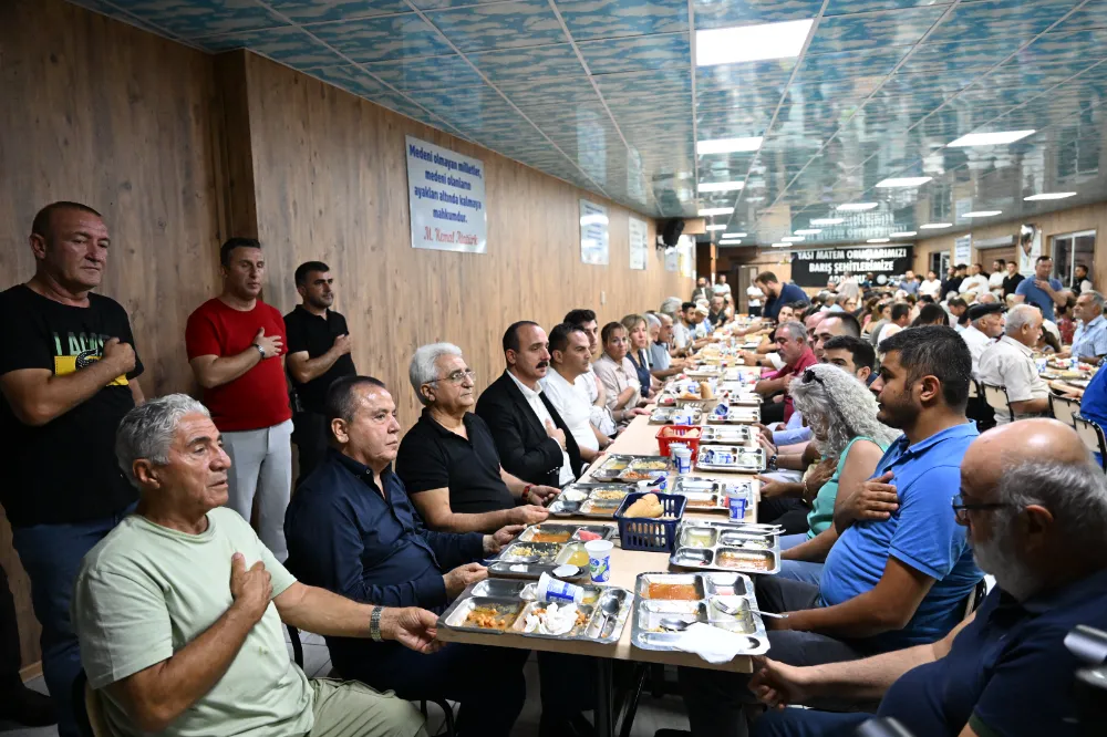 Başkan Böcek yas-ı matem orucu   tutan canlarla bir araya geldi