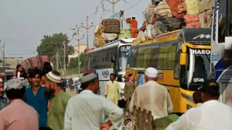 Pakistan 800 bin sığınmacıyı sınır dışı etmeye hazırlanıyor
