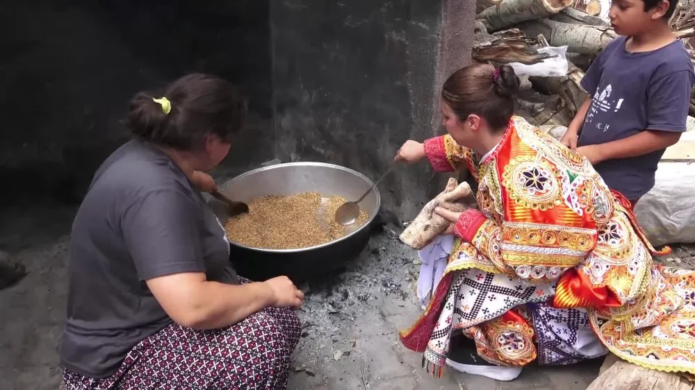 Yozgat’ta Anıt Ağaç gölgesinde Türkmen kültürü tanıtıldı