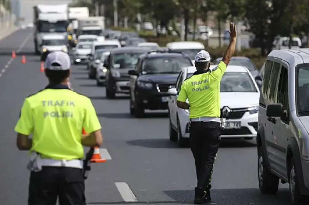 Bir haftada 423 bin 69 sürücüye çeşitli ceza yazıldı