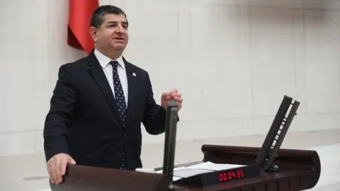 CHP’Lİ CAVİT ARI; “YURT DIŞI ÇKIŞ HARCI ARTIRILMASIN.”