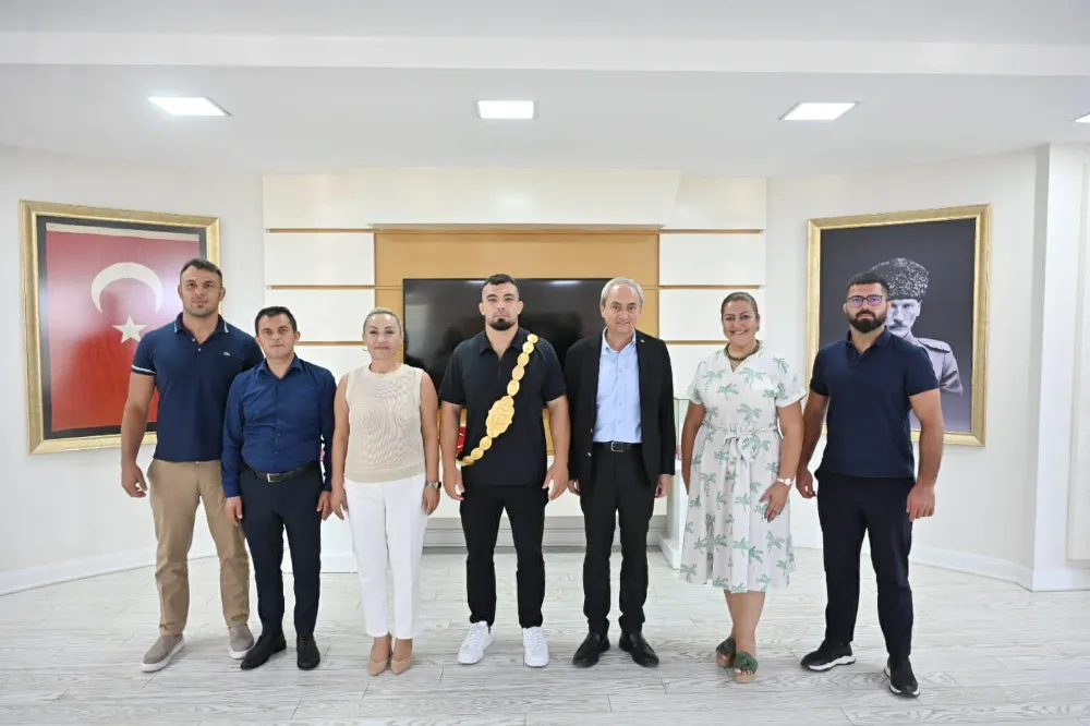 Kırkpınar Başpehlivanı Zeybek’ten, Başkan Kocagöz’e ziyaret