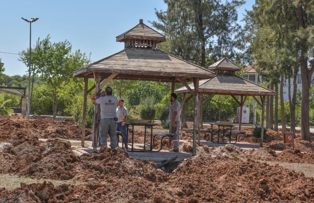 Duacı’da eskiyen park güzelleştiriliyor