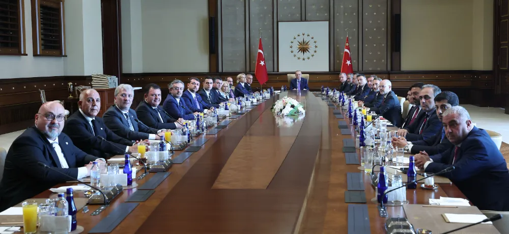 Erdoğan, TFF Başkanı  Hacıosmanoğlu ve yönetim kurulu üyelerini kabul etti