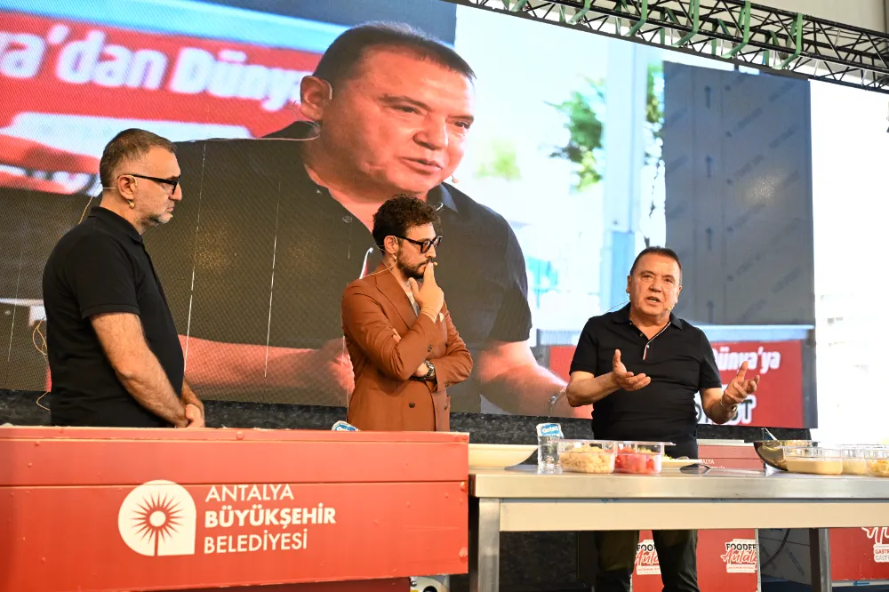 Antalya Foodfest’te lezzet şöleni yaşanıyor