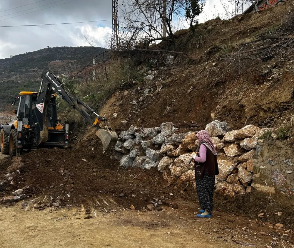 Alanya yollarında kış bakımı sürüyor