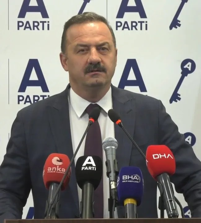 Yavuz Ağıralioğlu: Türkiye iyi yönetilmiyor