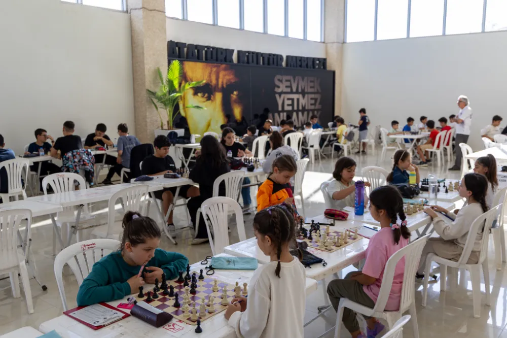 MANAVGAT’TA CUMHURİYET BAYRAMI SATRANÇ TURNUVASI DÜZENLENDİ