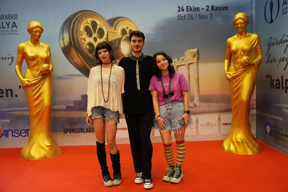 Altın Portakal belgesel kısa film ve sinema okulları filmleriyle dopdoluydu