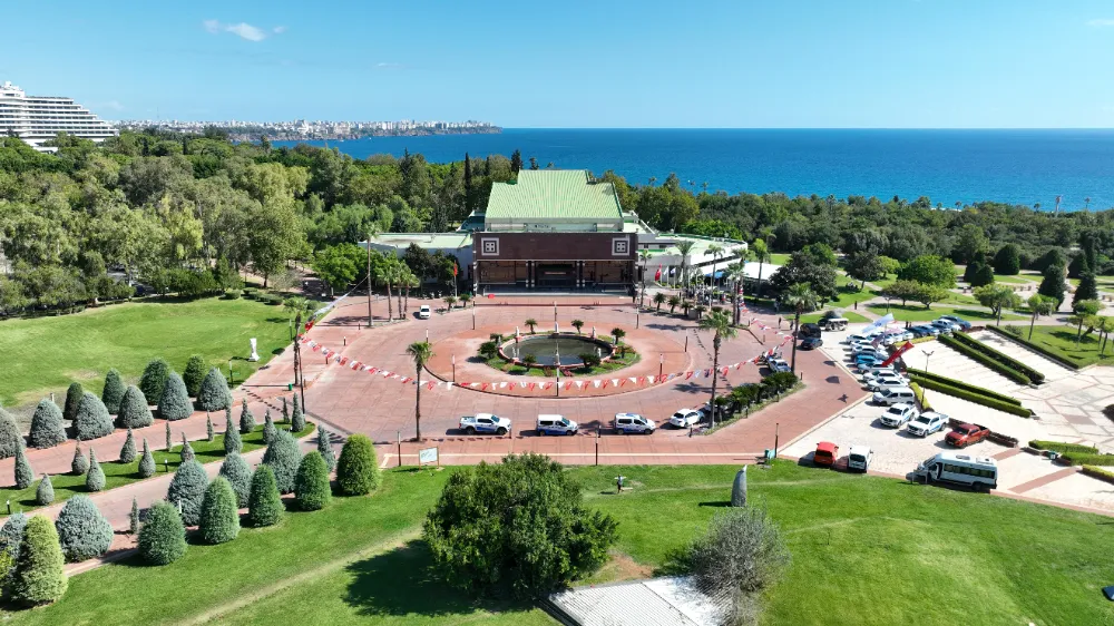   Atatürk Kültür Parkı’na Uluslararası Yeşil Bayrak Ödülü verildi