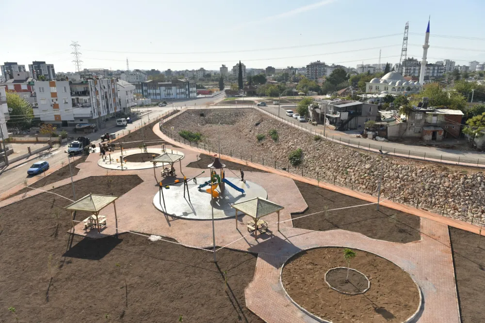 Şelale Mahallesi’nde drenaj hattı çevresine yeşil doku  