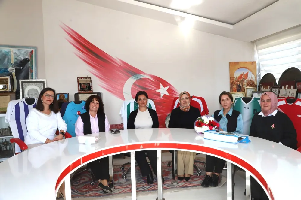 AKSU BELEDİYESİ’NDEN ÖĞRETMENLER GÜNÜ’NE ÖZEL ZİYARETLER