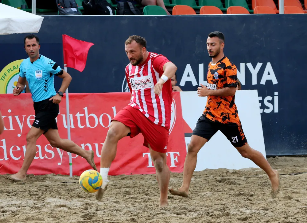 ÇİMHAN MANAVGAT BELEDİYESPOR YARI FİNALE YÜKSELDİ