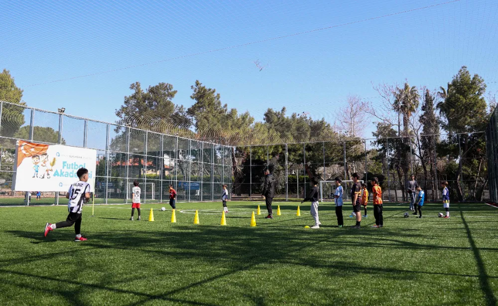 Futbol Akademisi’nde 1600 çocuk eğitim aldı