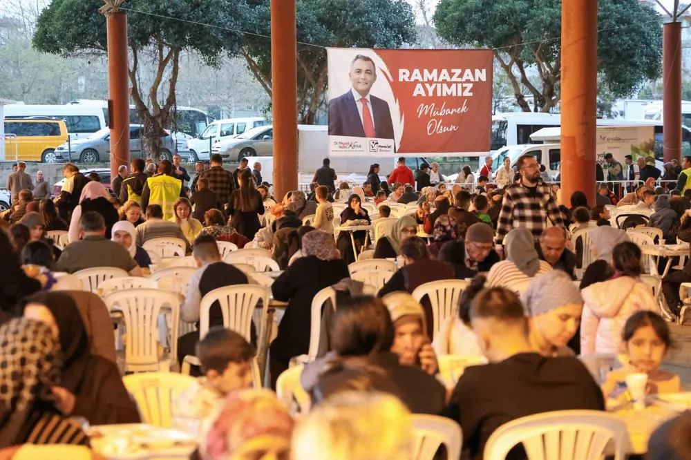 MANAVGAT BELEDİYESİ’NİN İFTAR ÇADIRLARI VATANDAŞLARI BULUŞTURUYOR