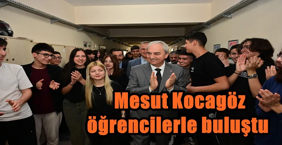  Mesut Kocagöz öğrencilerle buluştu