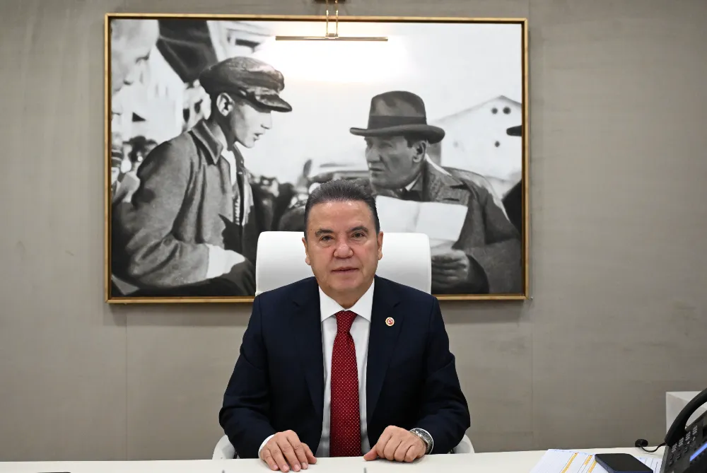 Muhittin Böcek’in 19 Mayıs Atatürk’ü Anma, Gençlik ve Spor Bayramı Mesajı