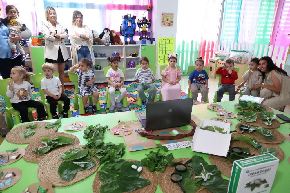 Büyükşehir çocukları ipekböceği ile tanıştırıyor