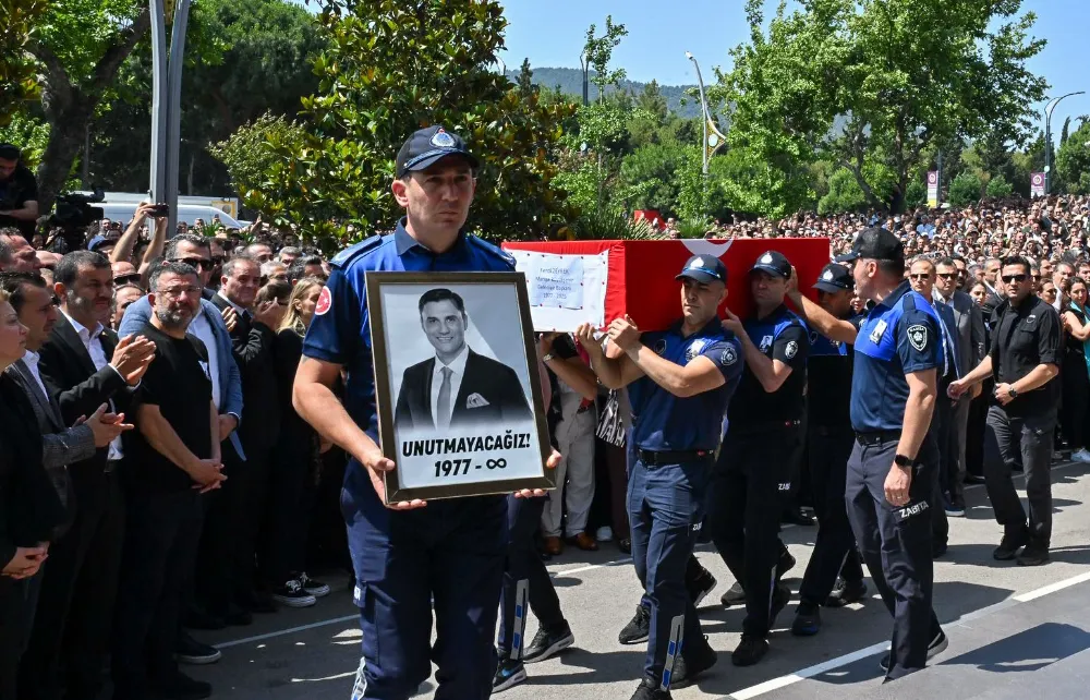 KARA: “FERDİ ZEYREK’İ TANIMIŞ OLMAK BİZLER İÇİN BİR ONUR”