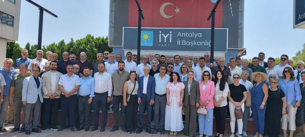Antalya İYİ Parti’de Coşkulu Bayramlaşma