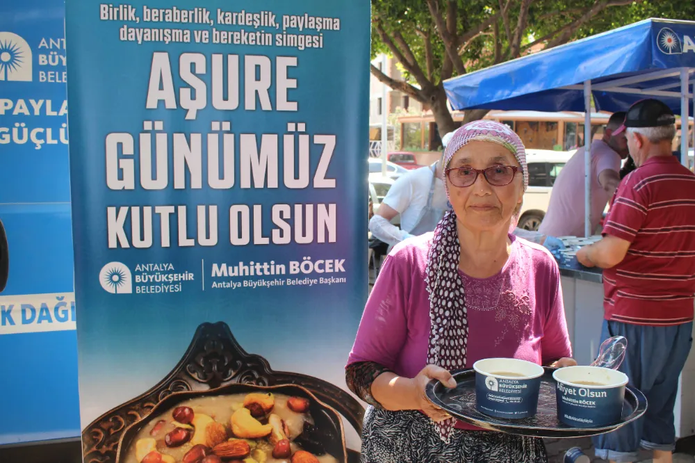 Antalya Büyükşehir Belediyesi Muharrem Ayı   boyunca 19 ilçede aşure ikramında bulunacak