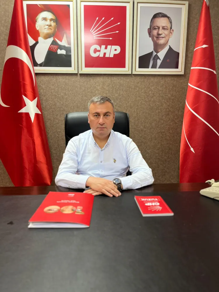 AYTEKİN AYAN: “BAKLAVAYI KUMPASA ALET EDEN AKP, SENARYOYU AMPULÜN IŞIĞINDA YAZMIŞ”