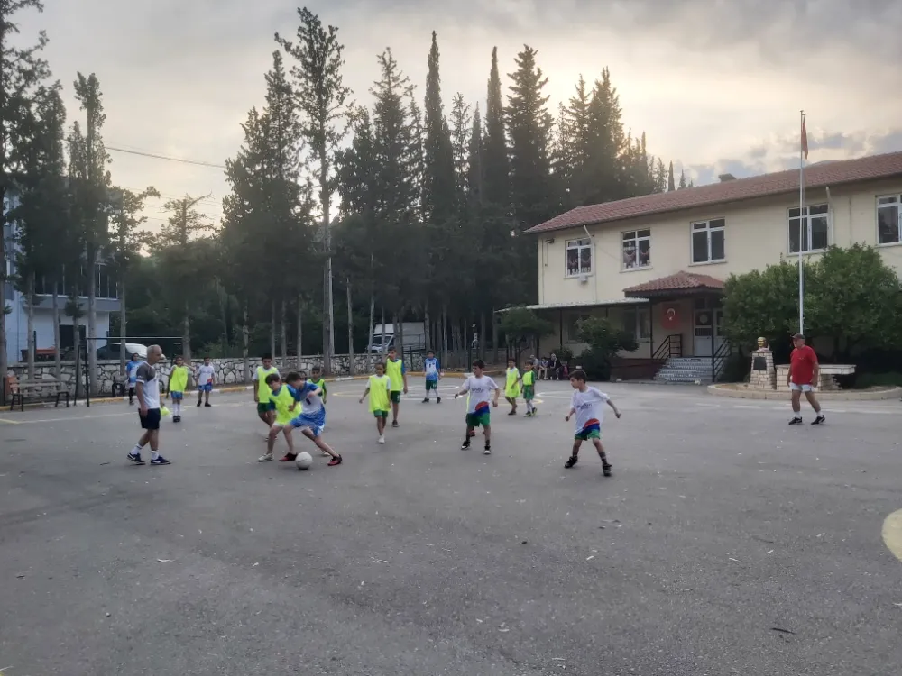 Antalya Kent Konseyi’nden Çocuklara Yaz Spor Merkezi Desteği