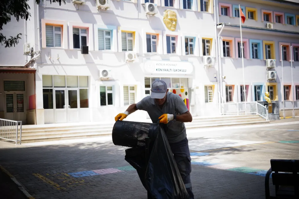 KONYAALTI’NDA OKULLAR YENİ DÖNEME HAZIR