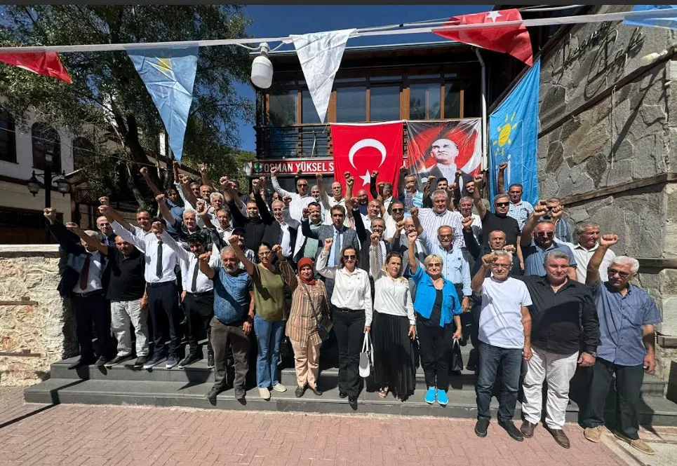 İYİ Parti Akseki İlçe Kongresi yapıldı . Yeni Başkan Ali Kartal