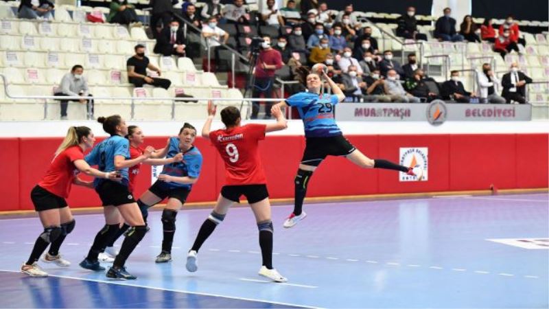 Mavi Kelebekler Türkiye Kupası yarı finalinde