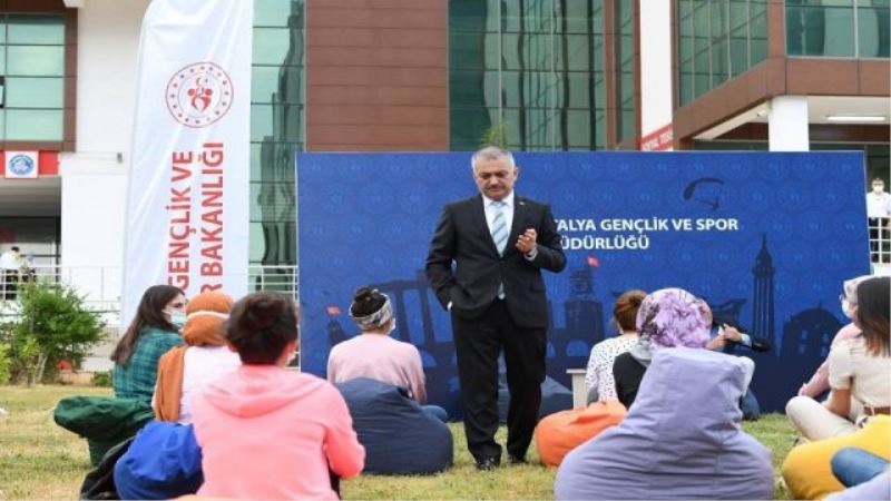 Vali Yazıcı, Elmalılı Öğrencilerle buluştu
