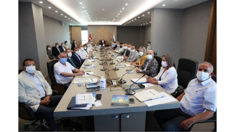 Böcek bürokratları ile toplandı