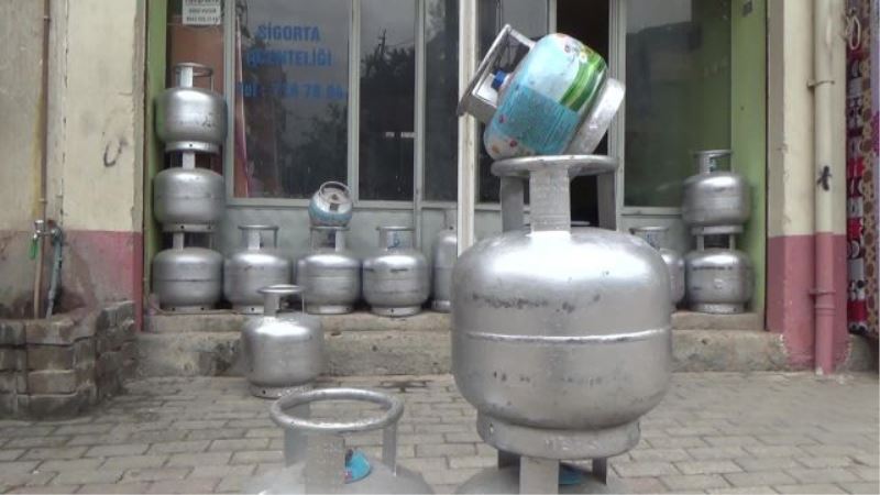 MUTFAK TÜPÜ 200 LİRAYI AŞTI.