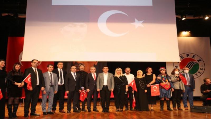 Tütüncü’den öğretmenlere şiir
