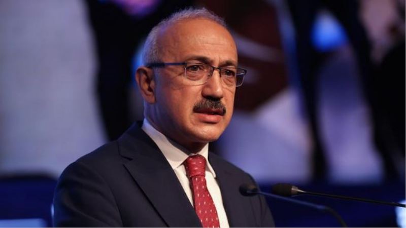 Gitti Lütfi Elvan. geldi Nureddin Nebati