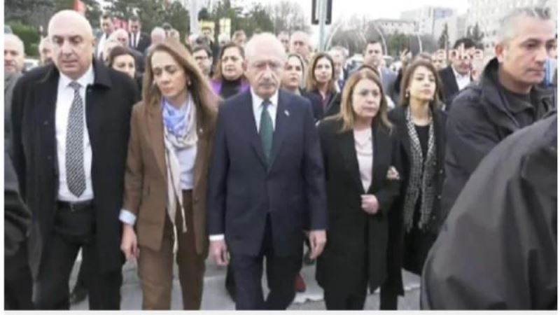 Kılıçdaroğlu ve CHP’li vekiller Adalet Bakanlığı’na yürüdü
