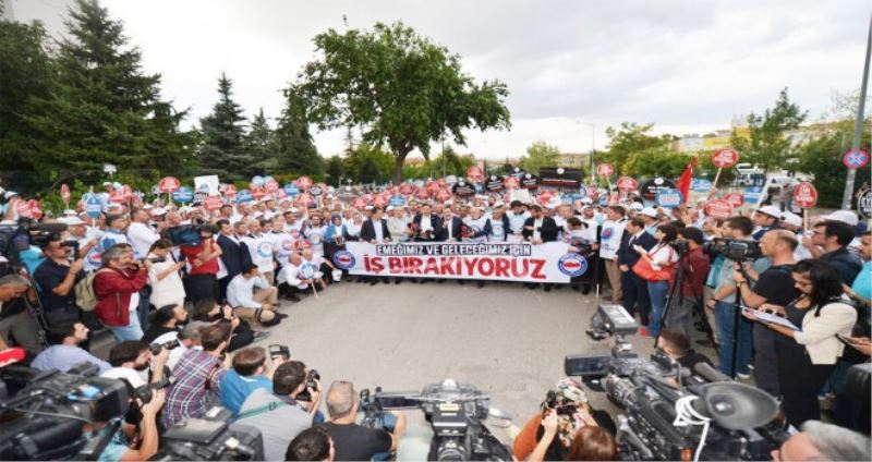 Eğitim Bir Sen Antalya Şube Başkanı Miran:  Zammın yetersizliği teyit edildi