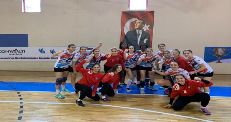 Mavi Kelebekler, çeyrek finalde
